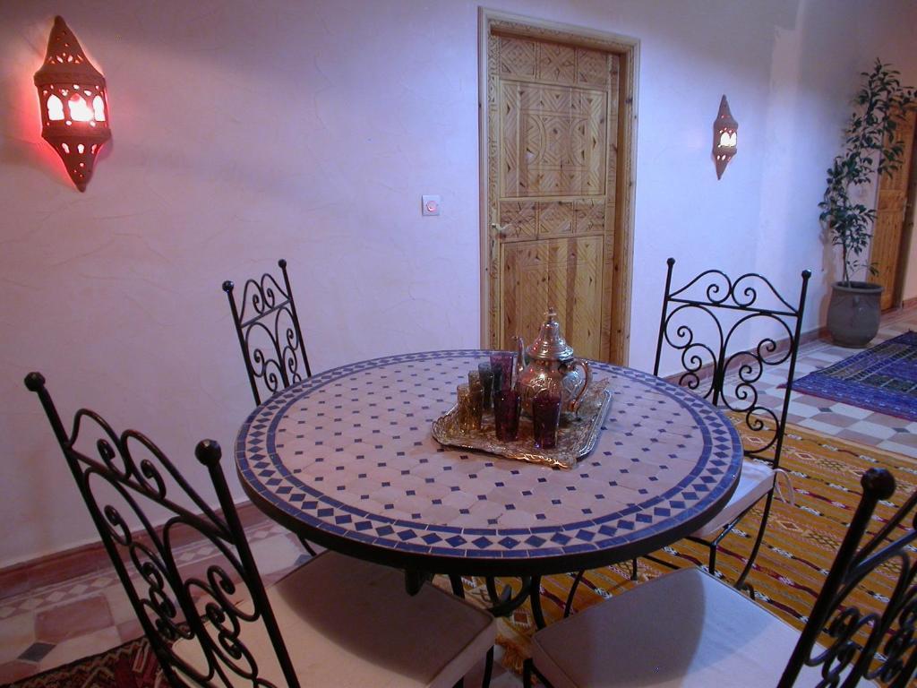 Maison D'Hotes Agdal Telouet Tiguidert Екстериор снимка